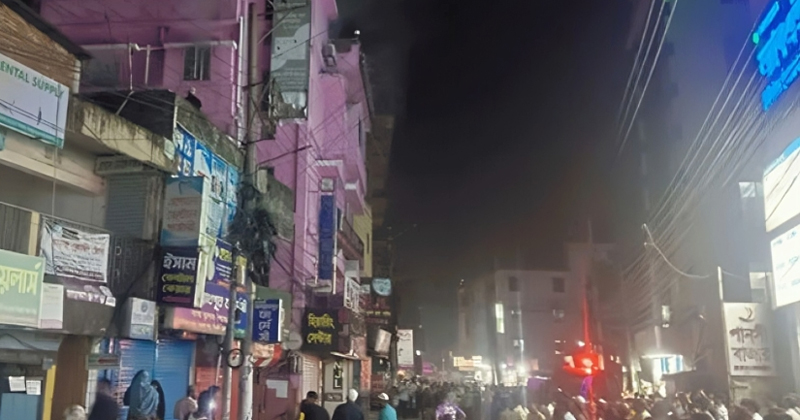 সিলেটে অক্সিজেন সিলিন্ডার বিস্ফোরণে ক্লিনিকে আগুন, অল্পের জন্য বেঁচে গেলেন রোগীরা