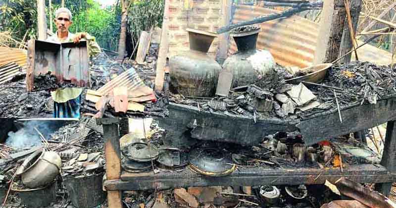 বালাগঞ্জে রহস্যজনক অগ্নিকাণ্ডে দরিদ্র কৃষকের বসতঘর ভষ্মিভূত